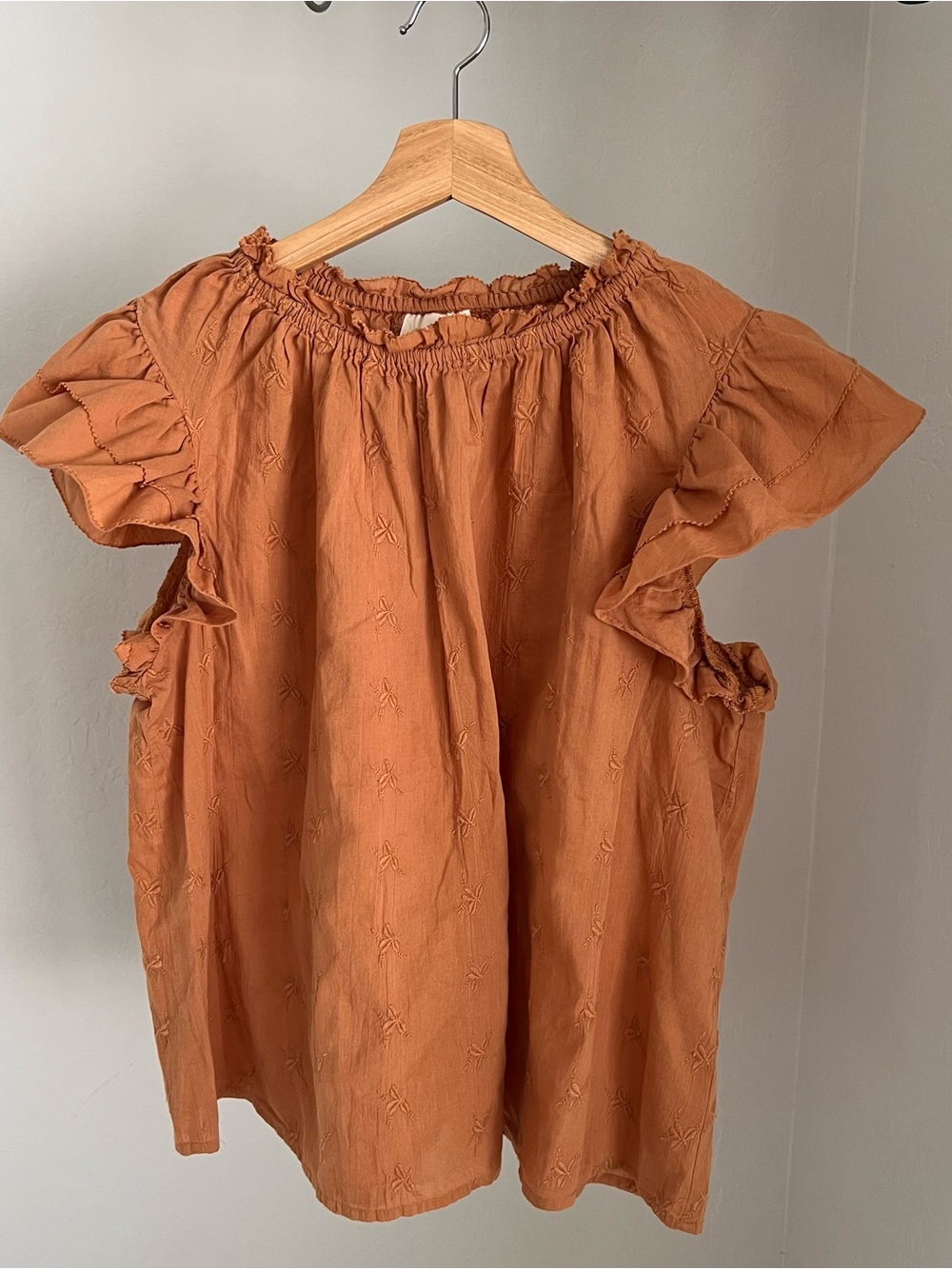 Universal Threads Cotton Women’s Rust Colored Embroidered Dragonfly Blouse Med